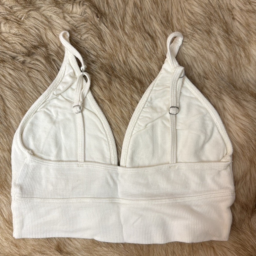 Cute top! - Picture 2 of 2